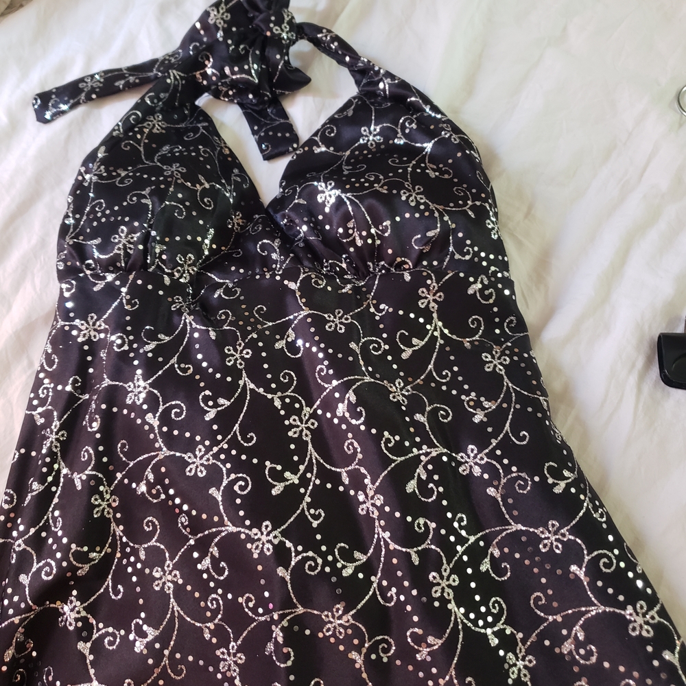 Vanity Black Top with Silver Accents